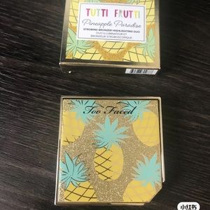 Too faced tutti frutti pineapple paradise strobing bronzer highlighting duo